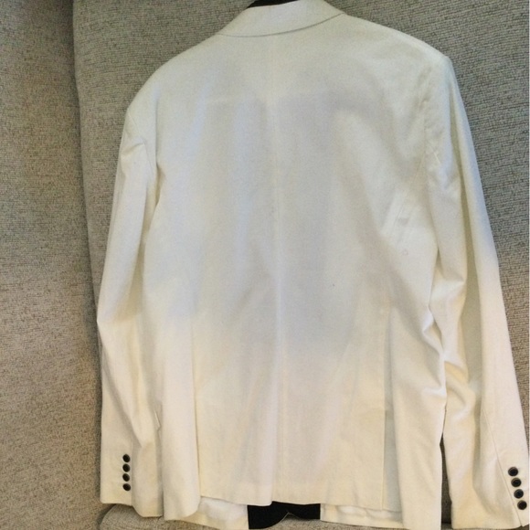 Worn once White Suit jacket. Slim XXL fit. - Picture 2 of 3